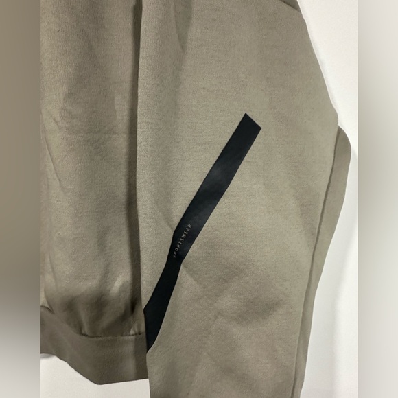 NWT Adidas Z.N.E. Womens Crewneck Sweatshirt Clay Sportswear Athleisure Sz L - Picture 4 of 4